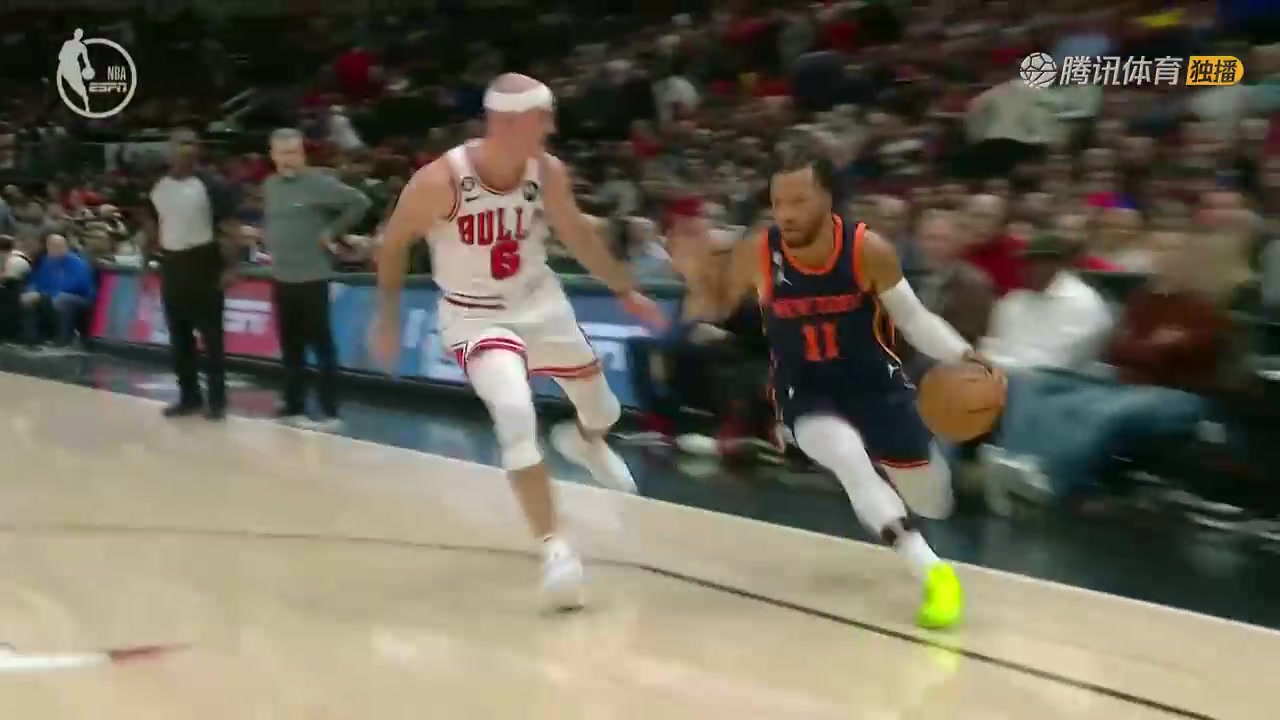 秀??！布倫森腳踝終結(jié)將卡魯索晃倒坐地！再三分殺死比賽（布倫森集錦）