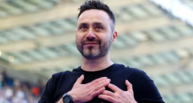 郵報(bào)：德澤爾比是曼聯(lián)首選，但他須清楚自己角色是教練不是經(jīng)理