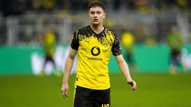 圖片報：多特即將和18歲后衛(wèi)雷賈尼續(xù)約3至4年