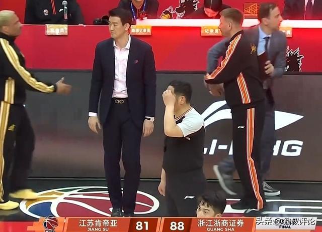 CBA最新排名：上海廣廈爭第一 廣東前4不穩(wěn) 中遊球隊排名大亂