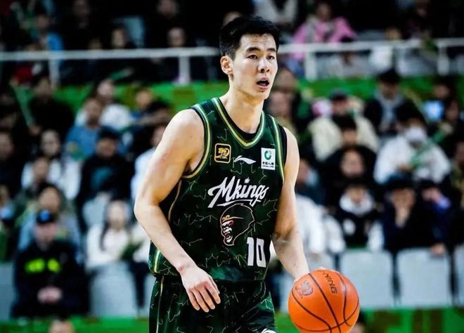 拒21分逆轉(zhuǎn)！青島雙殺同曦 韋瑟斯龐20+10+9郭昊文13中3