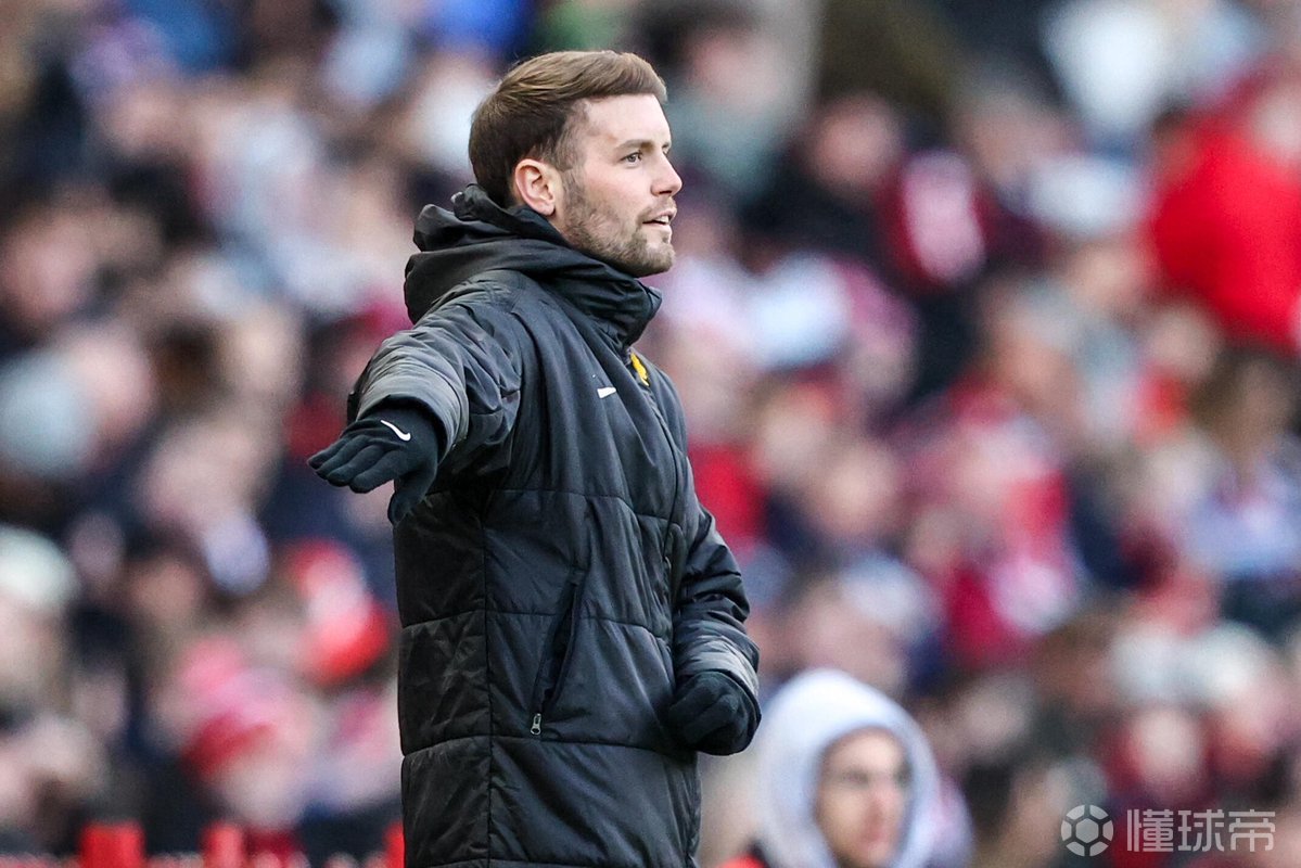 德天空：勒沃庫森在關(guān)注布萊頓主帥許爾策勒，今夏可能換帥