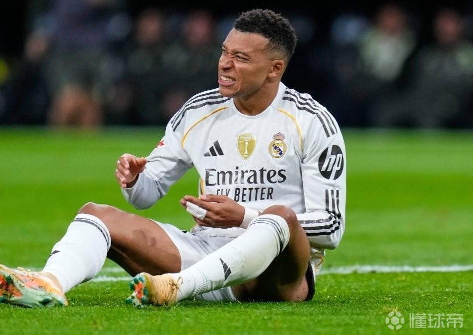 法媒：檢查錯膝蓋且未做臨床檢查，姆巴佩對皇馬醫(yī)療感到惱火