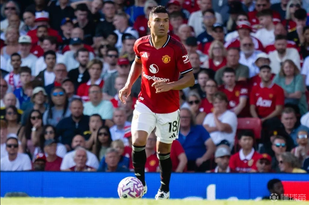 ESPN：吉達(dá)聯(lián)合有意卡塞米羅，但交易取決于法比尼奧的未來(lái)