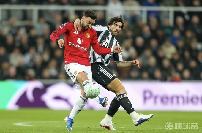 郵報：曼聯(lián)預(yù)計賽季結(jié)束后正式報價托納利，B費也支持引進他