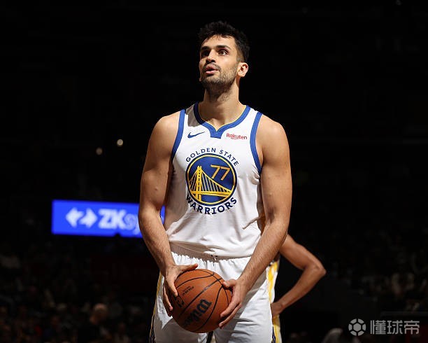 官方：勇士與土耳其中鋒尤爾特塞文續(xù)簽10天短合同