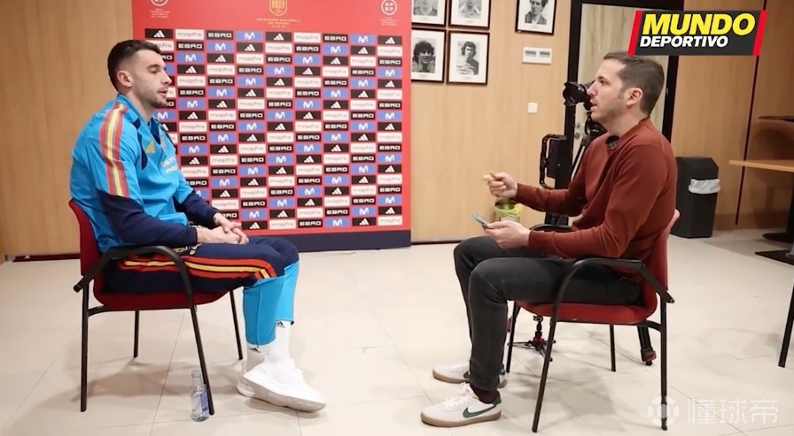 霍安：現(xiàn)在不會(huì)想能否入選最終大名單，我全力支持教練的決定