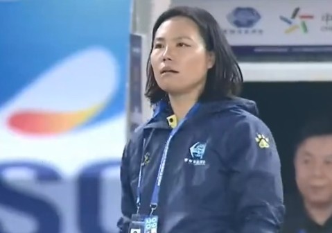 祝賀，原蘇超泰州主帥周高萍獲2025江蘇“最美警屬”榮譽(yù)稱號(hào)