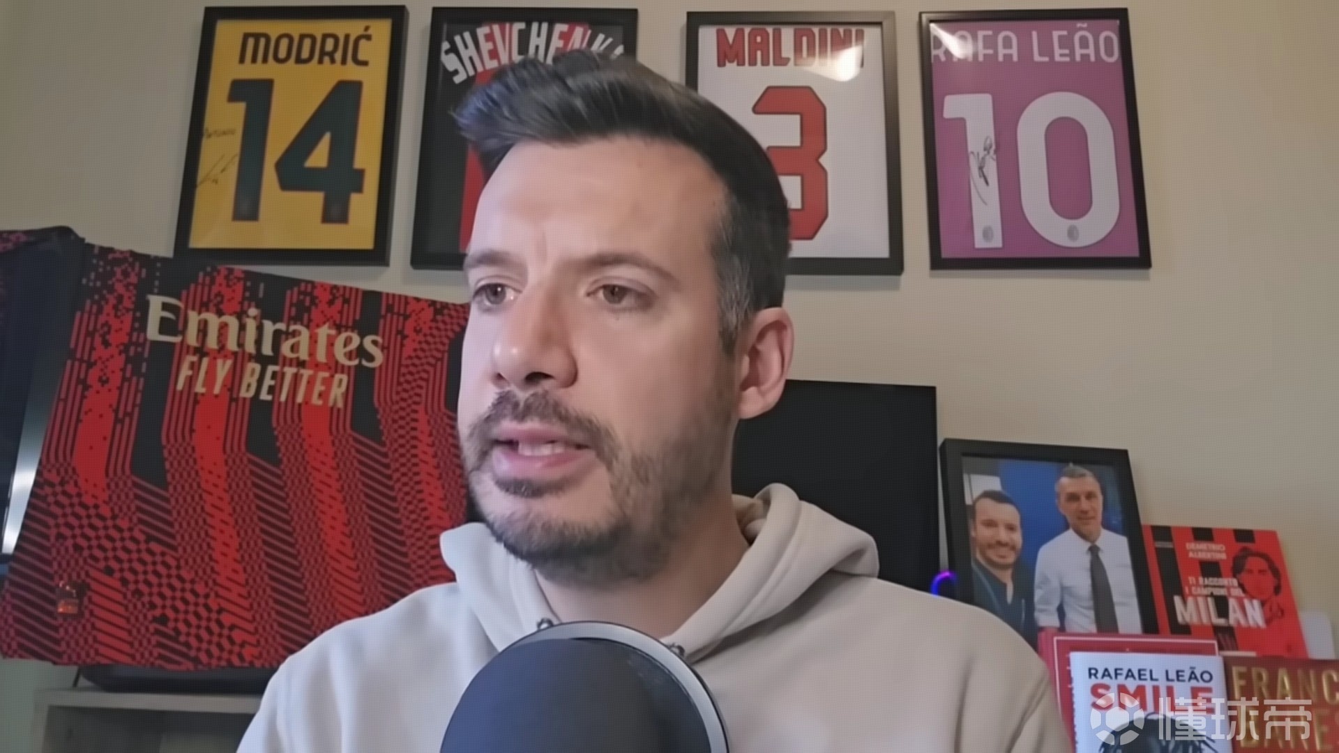 跟隊(duì)記者：恰爾汗奧盧公然撒謊，米蘭當(dāng)初給過(guò)他續(xù)約報(bào)價(jià)