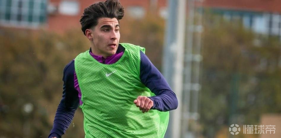 世體：在傷缺一個月后，托尼-費(fèi)爾南德斯恢復(fù)部分合練