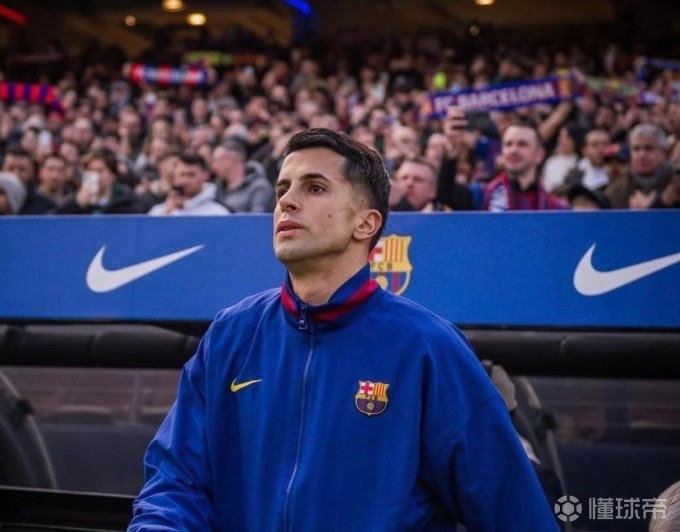 每體：巴斯托尼是巴薩左腳中衛(wèi)首選；德科想找另一個(gè)坎塞洛