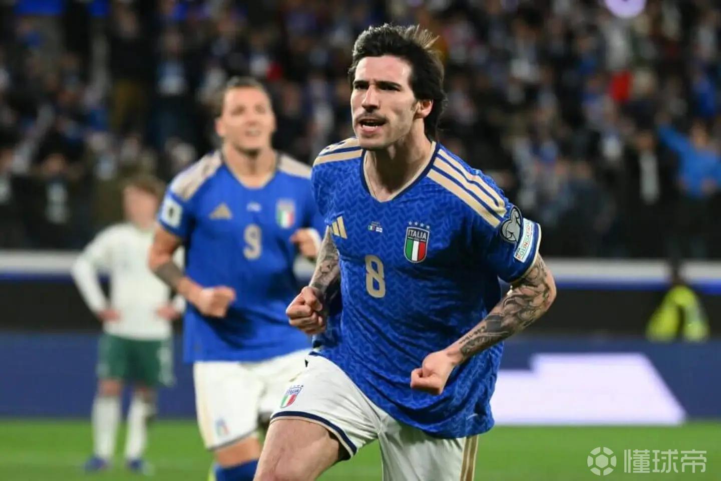 TA：意大利終卸下了歷史重?fù)?dān)，托納利助球隊(duì)距世界杯一步之遙