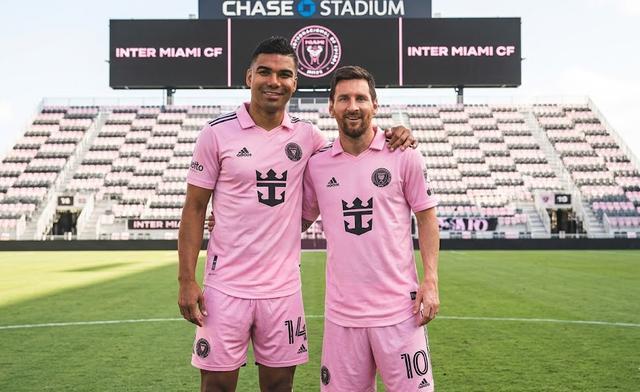 拒絕和C羅再做隊(duì)友？卡塞米羅或空降邁阿密，為聯(lián)手梅西不在乎錢(qián)