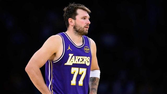 16T達(dá)成！東契奇被NBA官方禁賽，這次“推搡”代價(jià)有點(diǎn)大