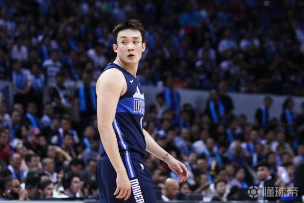 丁彥雨航：想融入NBA一定得會英語；NBA球員太卷了真的比不了