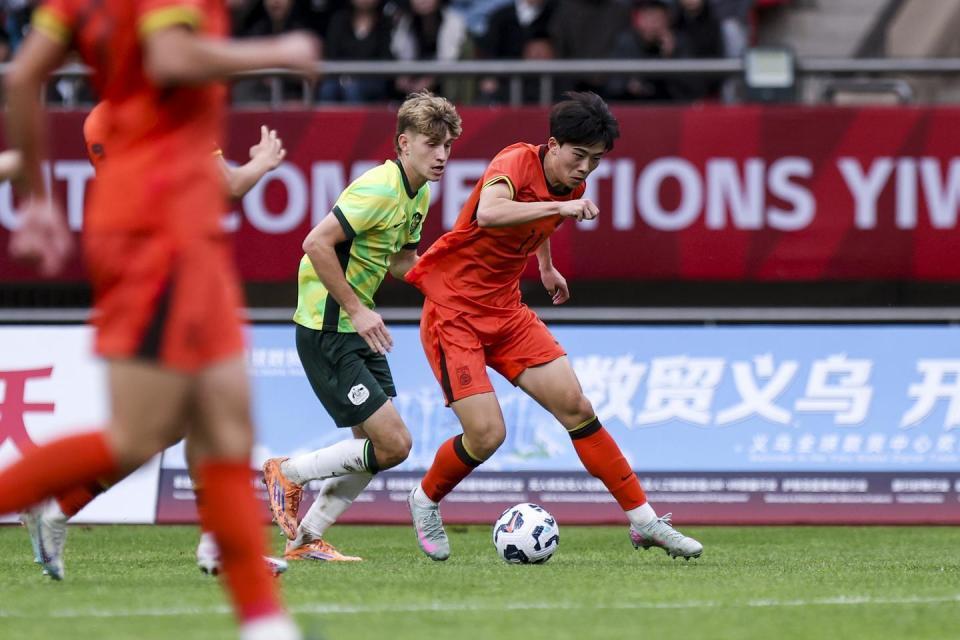 為江蘇隊(duì)爭(zhēng)光！苗潤(rùn)東：2026以中冠為主，背負(fù)復(fù)興江蘇足球重?fù)?dān)